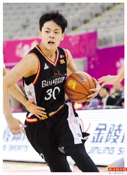杨舒予.jpg